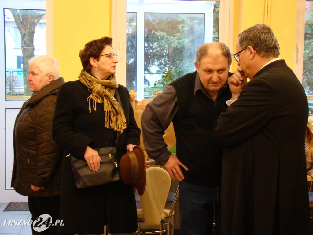 Paczki dla seniorów i samotnych rozwiezione