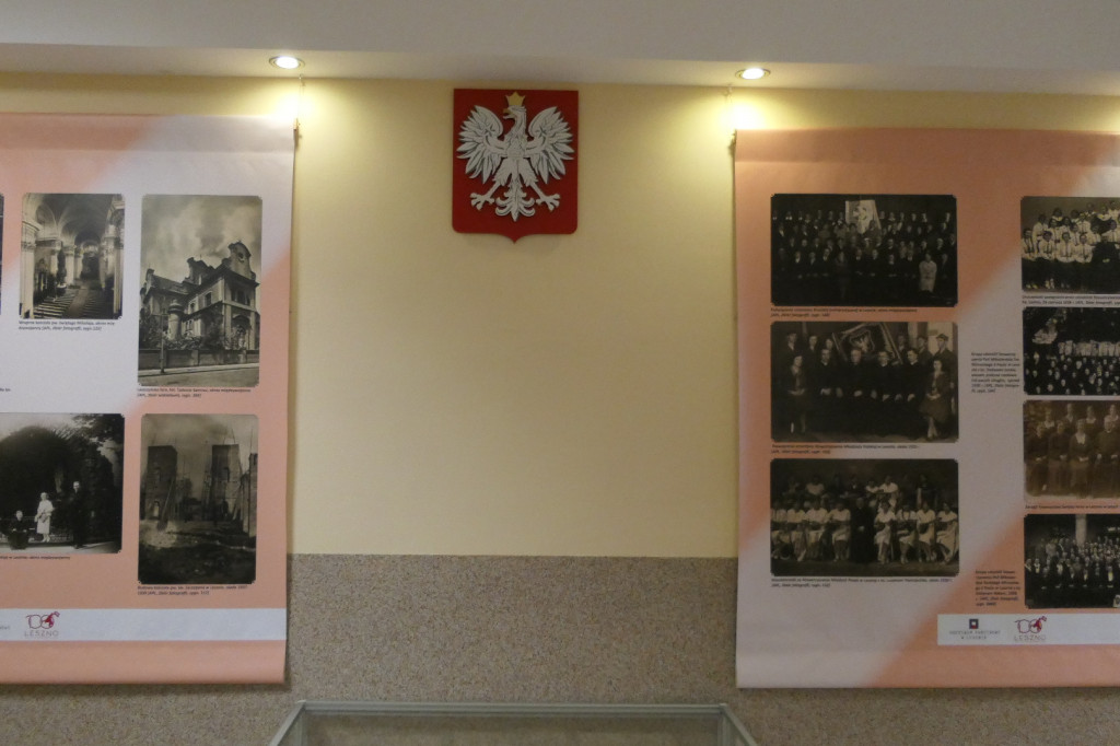 Leszno w latach 1920-1939 na pocztówkach i fotografiach