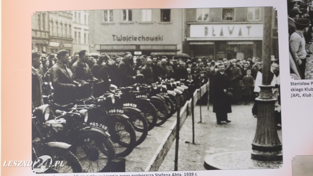 Leszno w latach 1920-1939 na pocztówkach i fotografiach