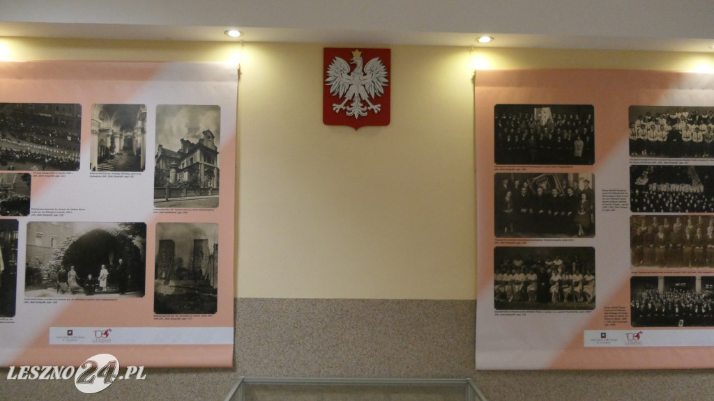 Leszno w latach 1920-1939 na pocztówkach i fotografiach