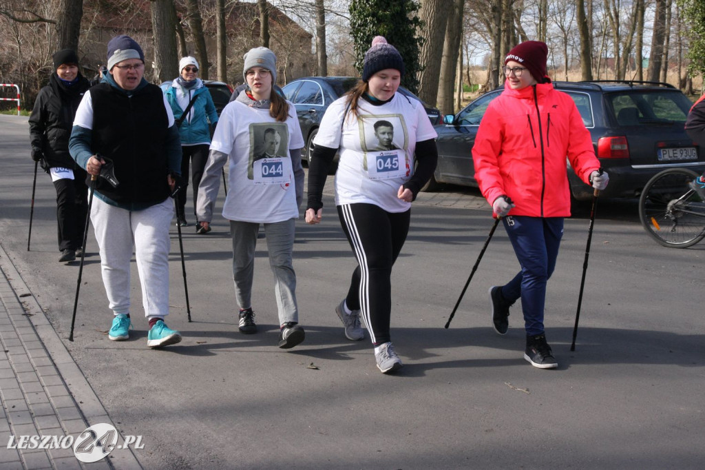 Tropem Wilczym w Rojęczynie