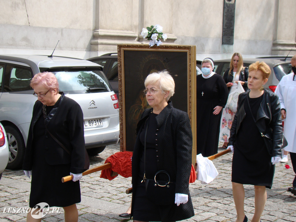 Procesja Bożego Ciała wokół Bazyliki w Lesznie