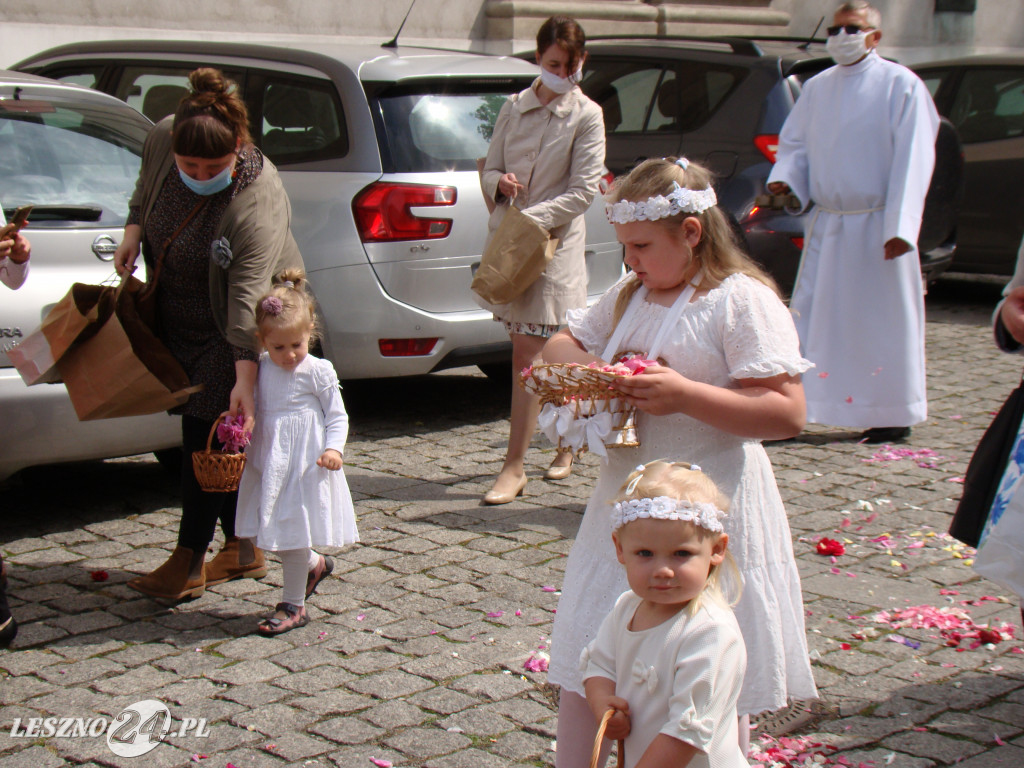 Procesja Bożego Ciała wokół Bazyliki w Lesznie