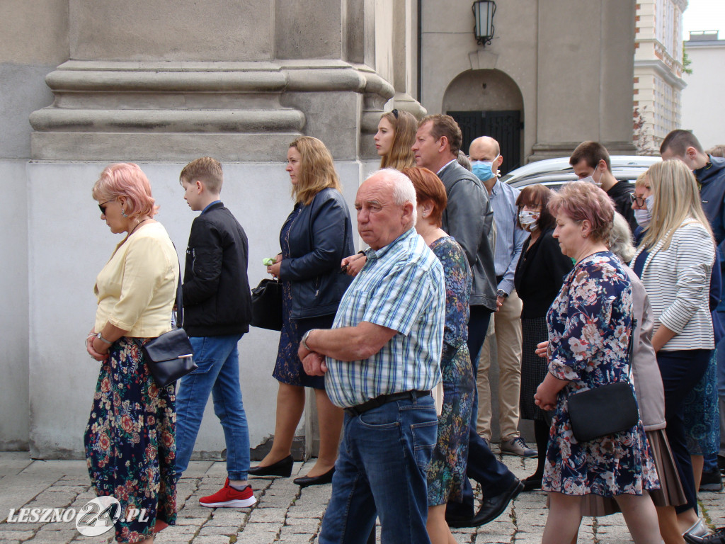 Procesja Bożego Ciała wokół Bazyliki w Lesznie