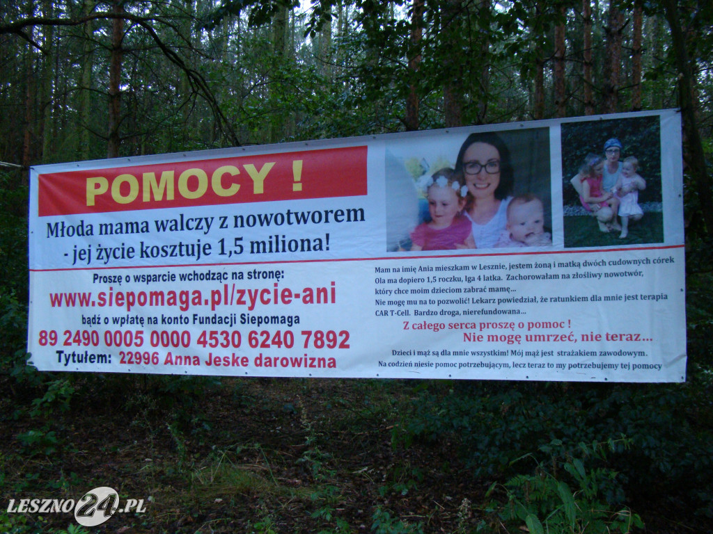 Nocny bieg w piżamie dla Ani i Łukasza