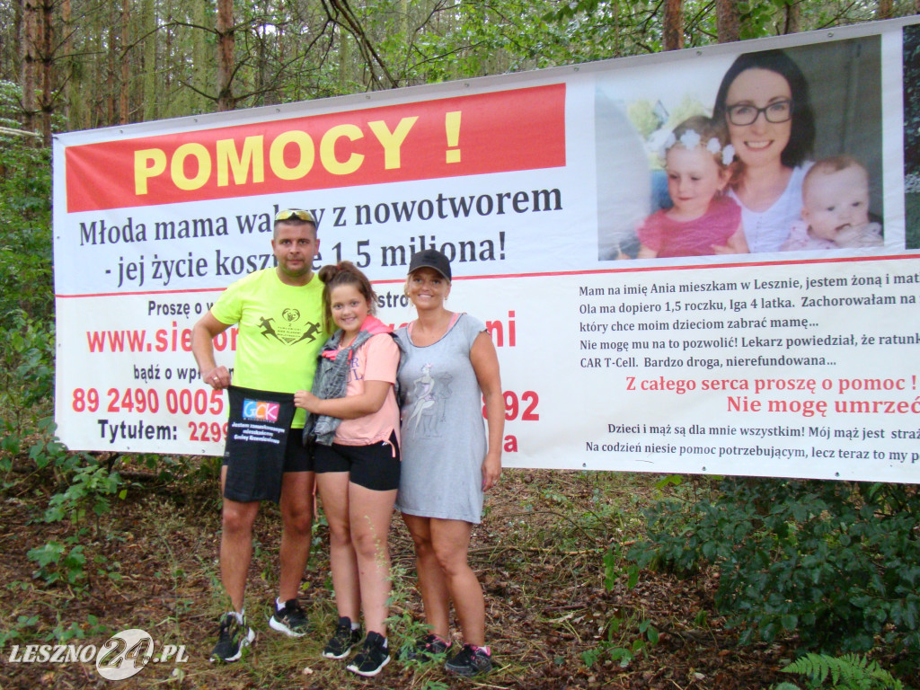 Nocny bieg w piżamie dla Ani i Łukasza