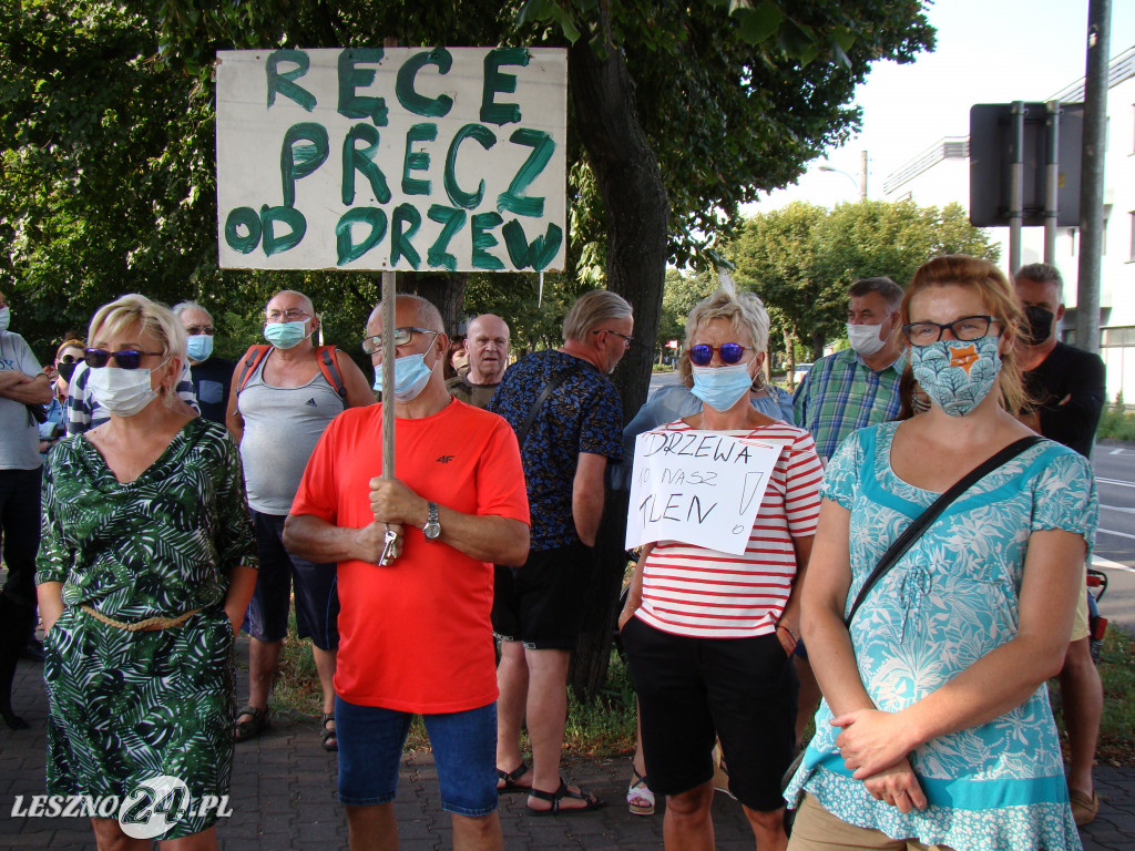 Protest przeciwko wycince przy ul. Fabrycznej