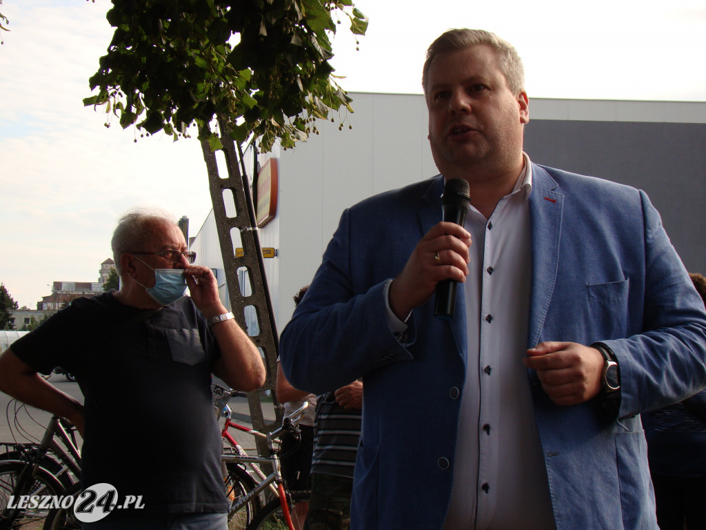 Protest przeciwko wycince przy ul. Fabrycznej