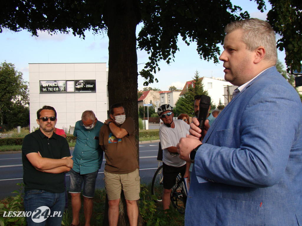Protest przeciwko wycince przy ul. Fabrycznej