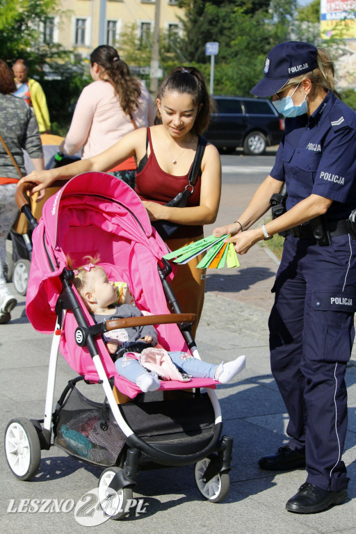 Odblaski od policjantów dla pieszych i rowerzystów