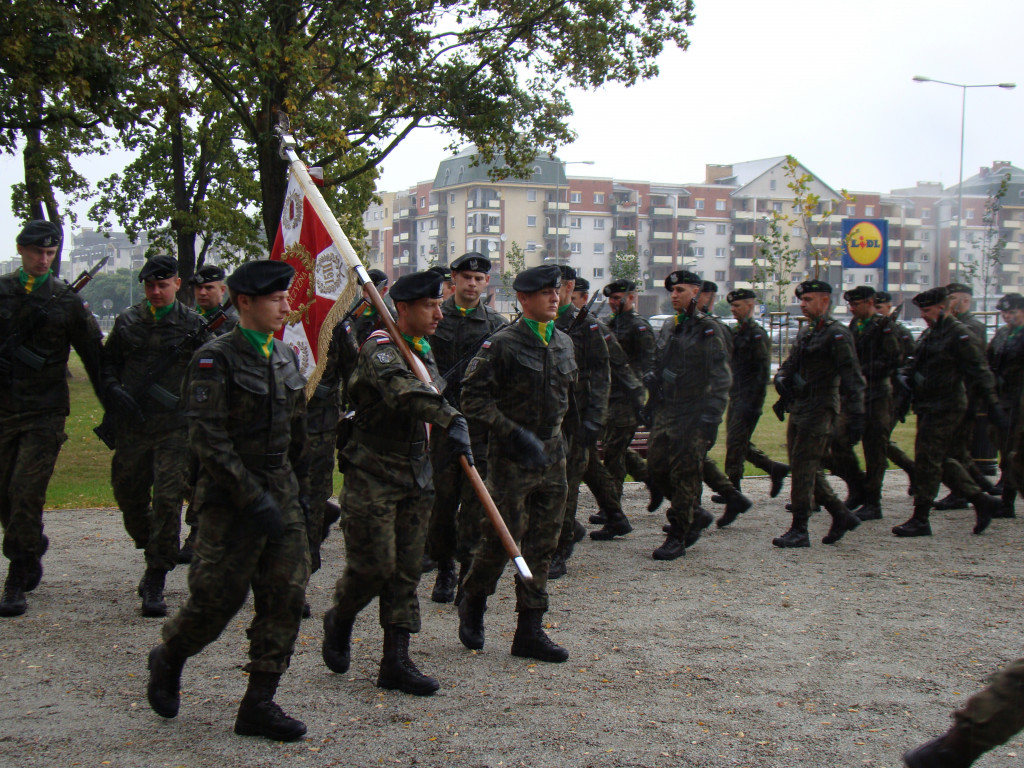 Odsłonięcie Pomnika Armii Krajowej w Lesznie