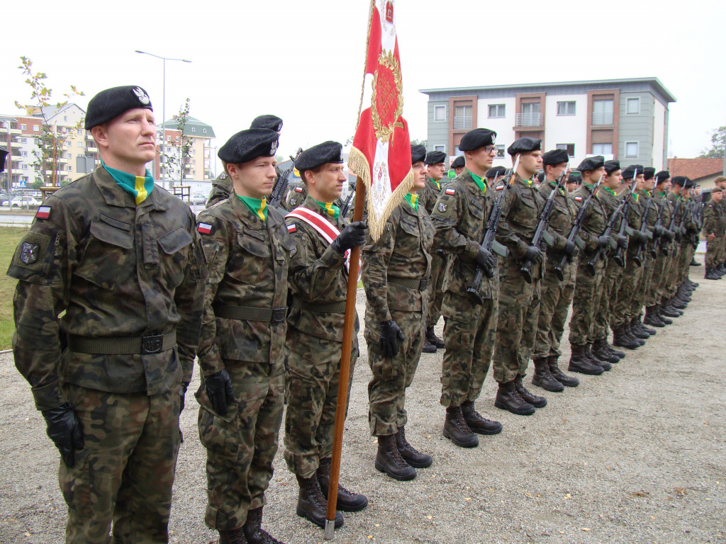 Odsłonięcie Pomnika Armii Krajowej w Lesznie