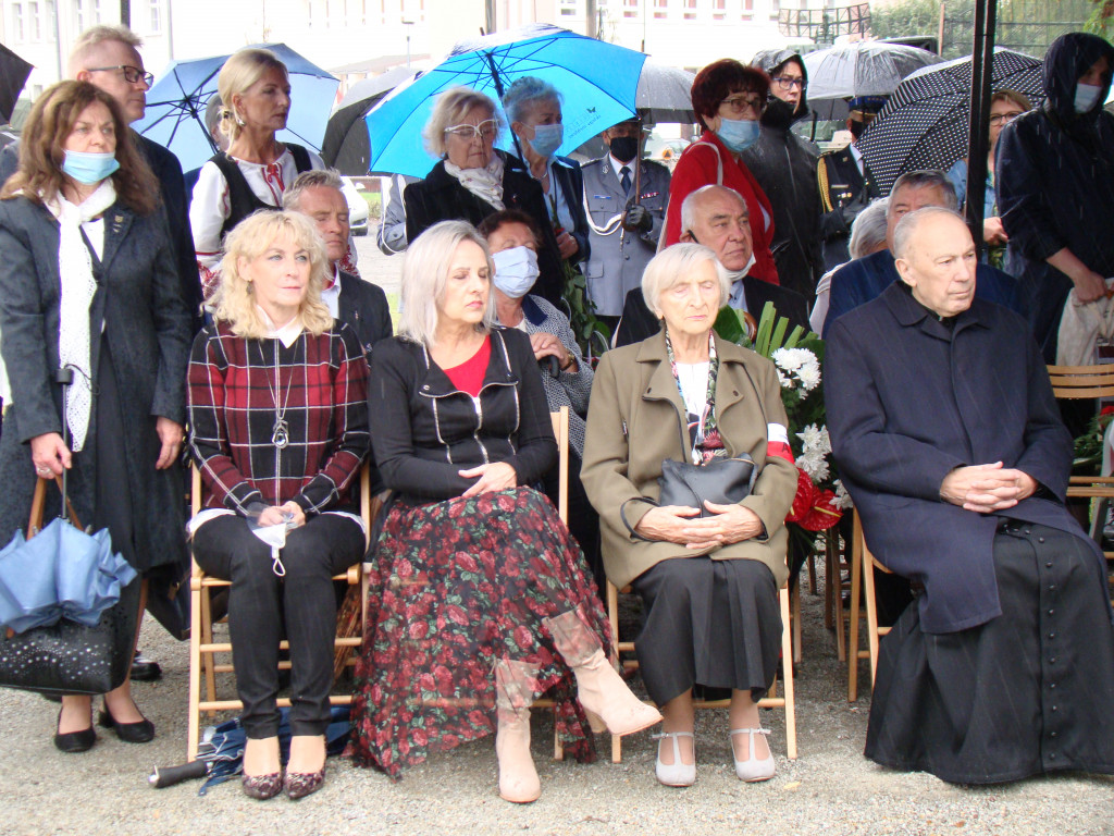 Odsłonięcie Pomnika Armii Krajowej w Lesznie