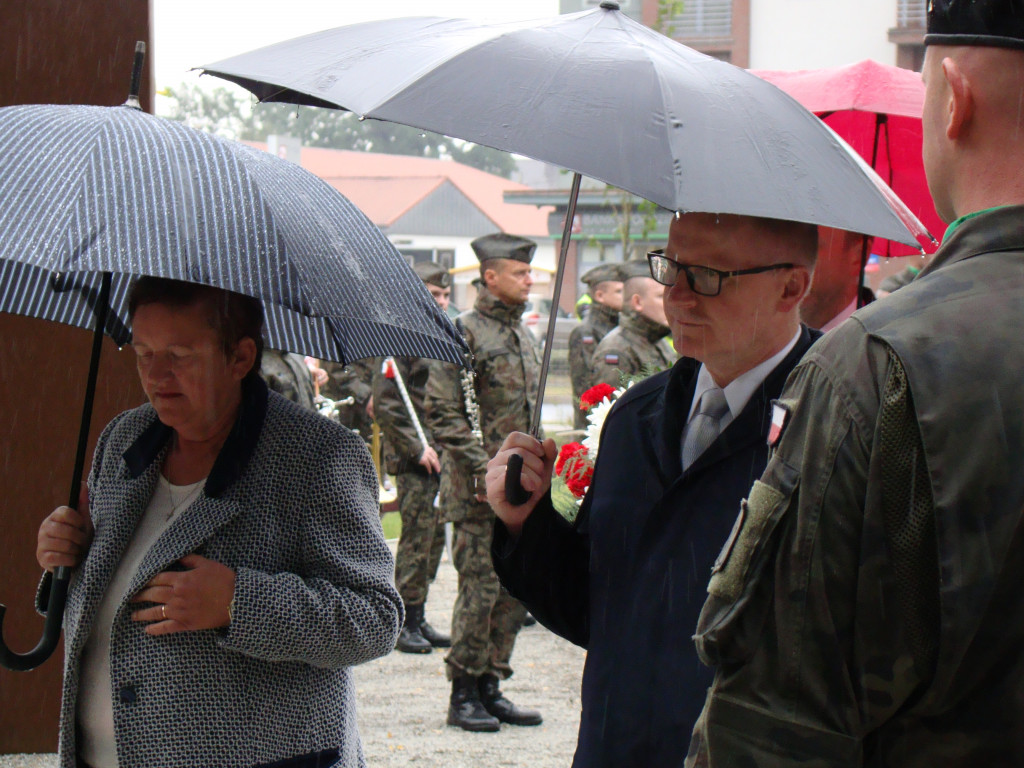 Odsłonięcie Pomnika Armii Krajowej w Lesznie