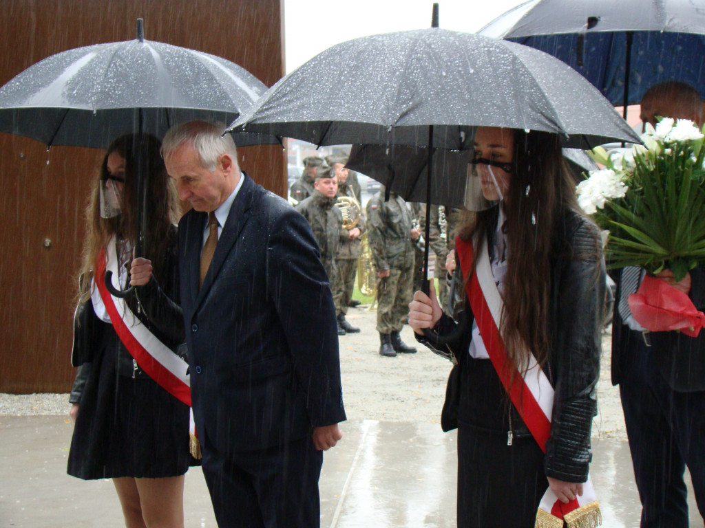 Odsłonięcie Pomnika Armii Krajowej w Lesznie