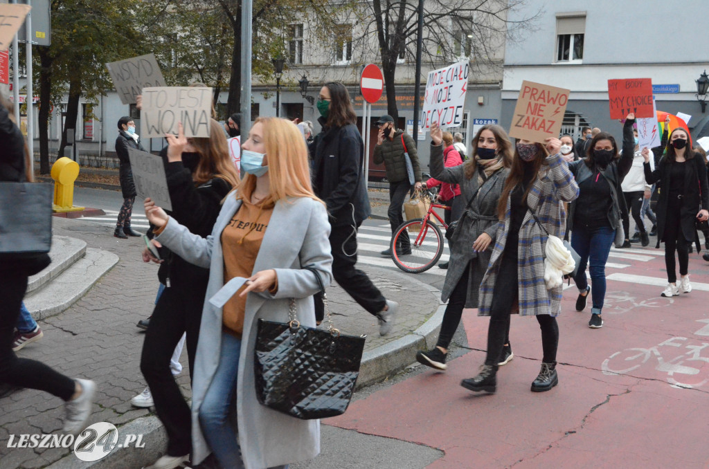 Strajk Kobiet. Blokada ulic w Lesznie