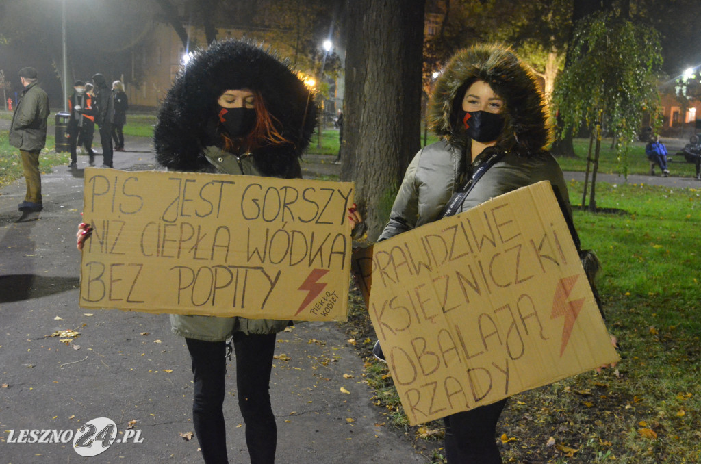 Protest Kobiet w Lesznie. Ostatni marsz.
