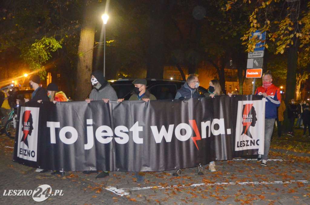 Protest Kobiet w Lesznie. Ostatni marsz.