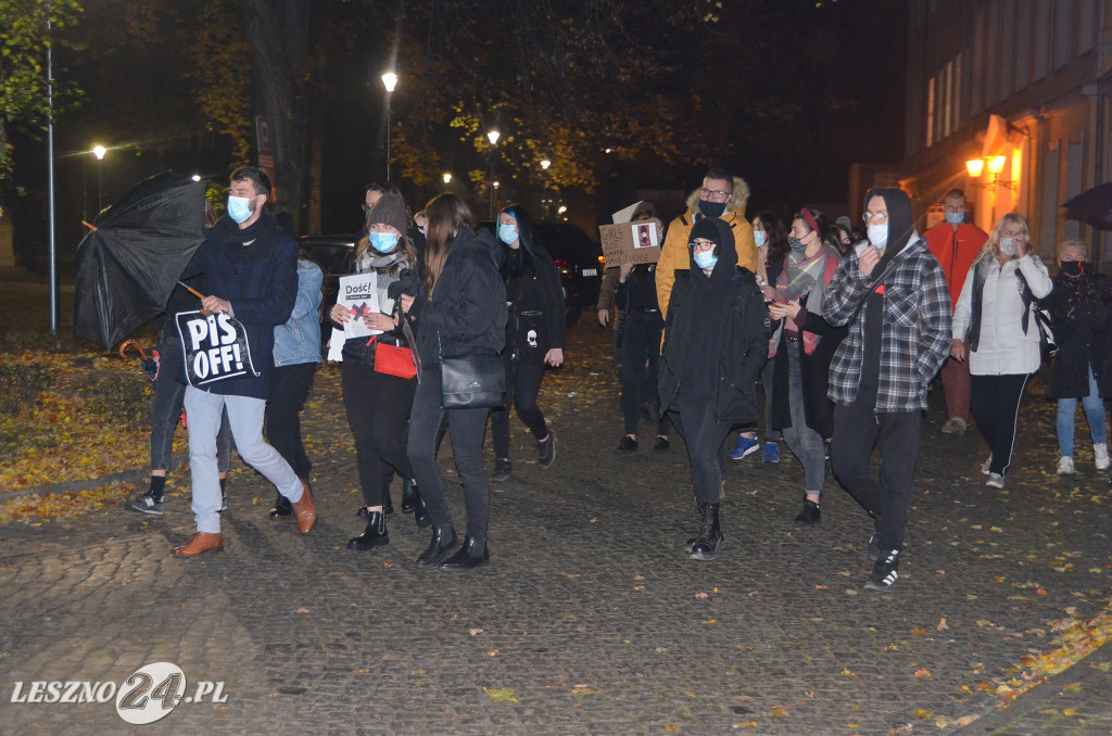 Protest Kobiet w Lesznie. Ostatni marsz.