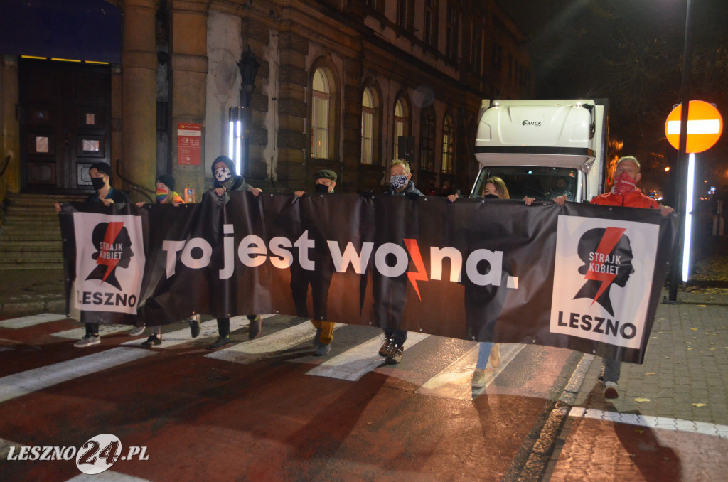 Protest Kobiet w Lesznie. Ostatni marsz.