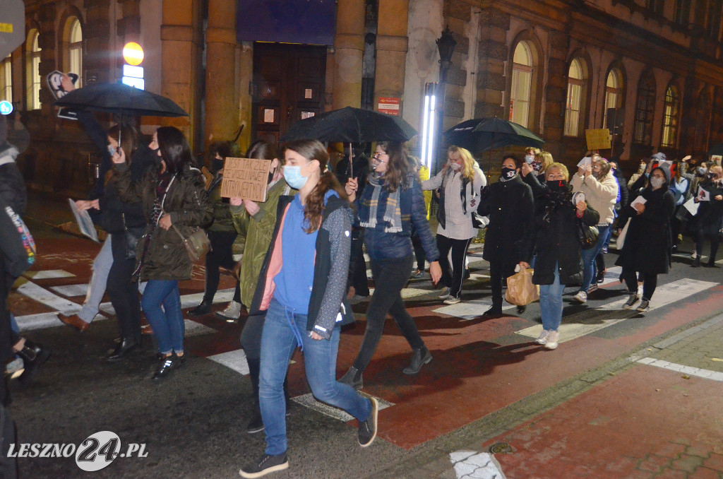Protest Kobiet w Lesznie. Ostatni marsz.