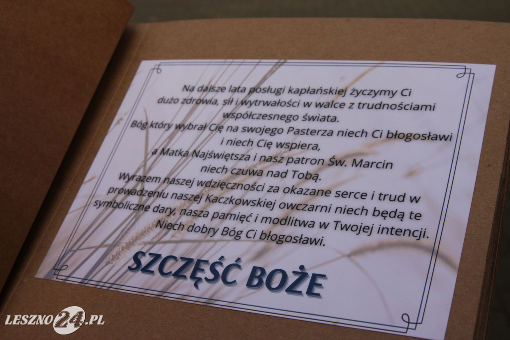 Parafianie pożegnali proboszcza