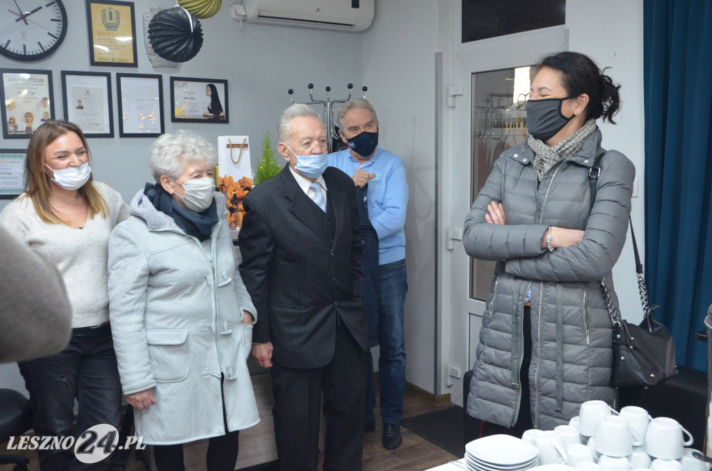 Znany fryzjer w Lesznie odchodzi na emeryturę