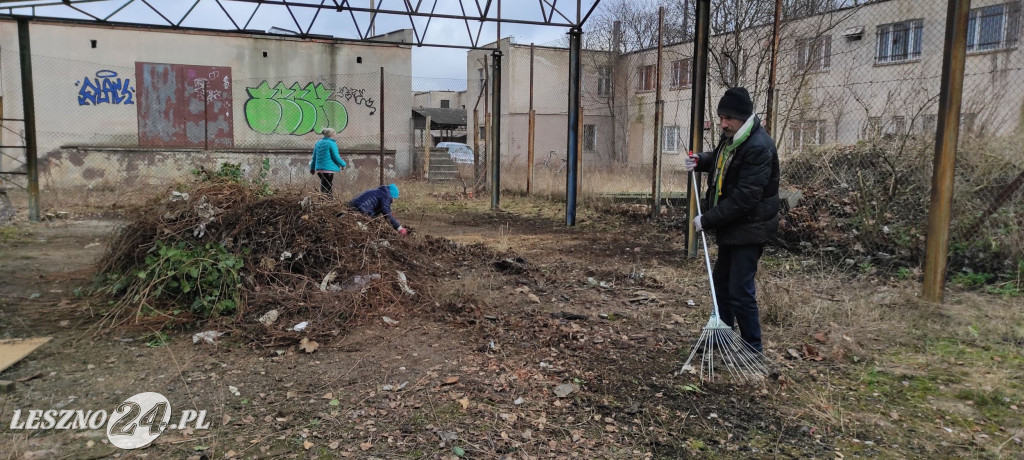 OSP Leszno Gronowo pomaga stowarzyszeniu