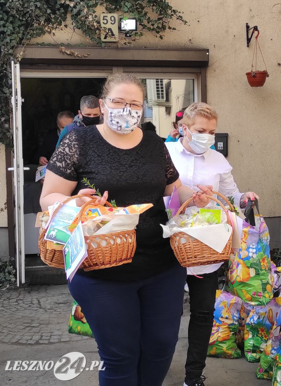 Święconki i paczki nie tylko dla seniorów