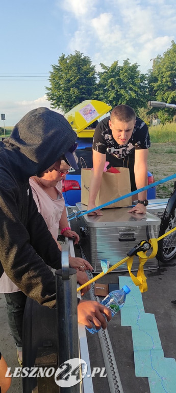 Samotna wyprawa ojca dla córki