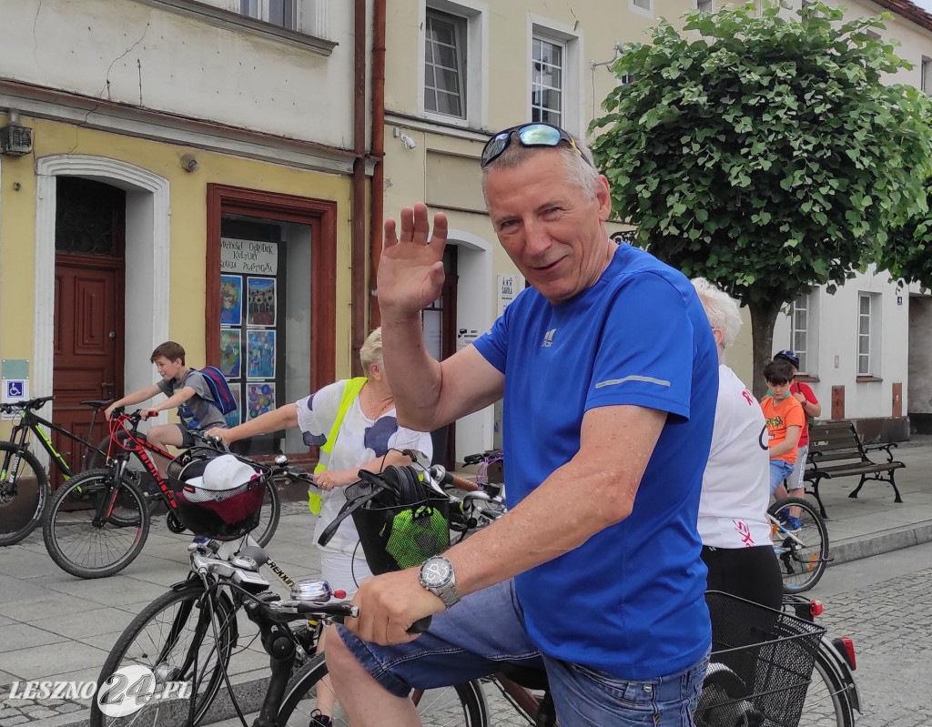 Rowerami z Rydzyny do Tworzanek