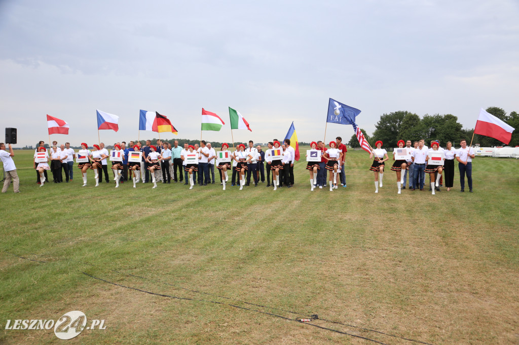 Otwarcie MŚ w akrobatyce szybowcowej