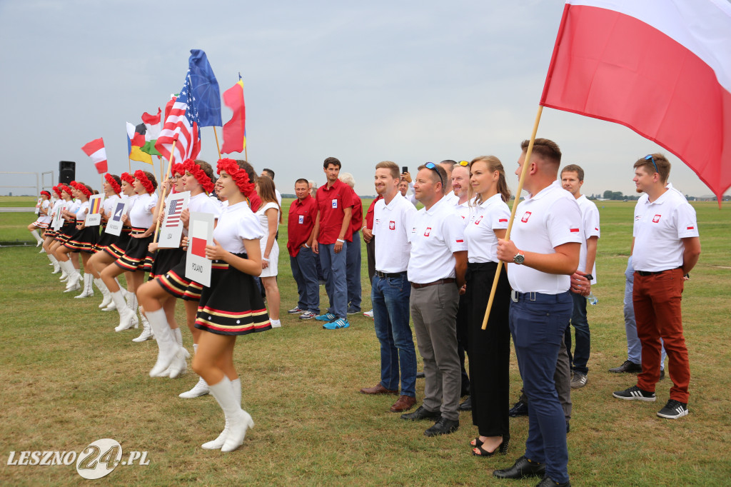 Otwarcie MŚ w akrobatyce szybowcowej