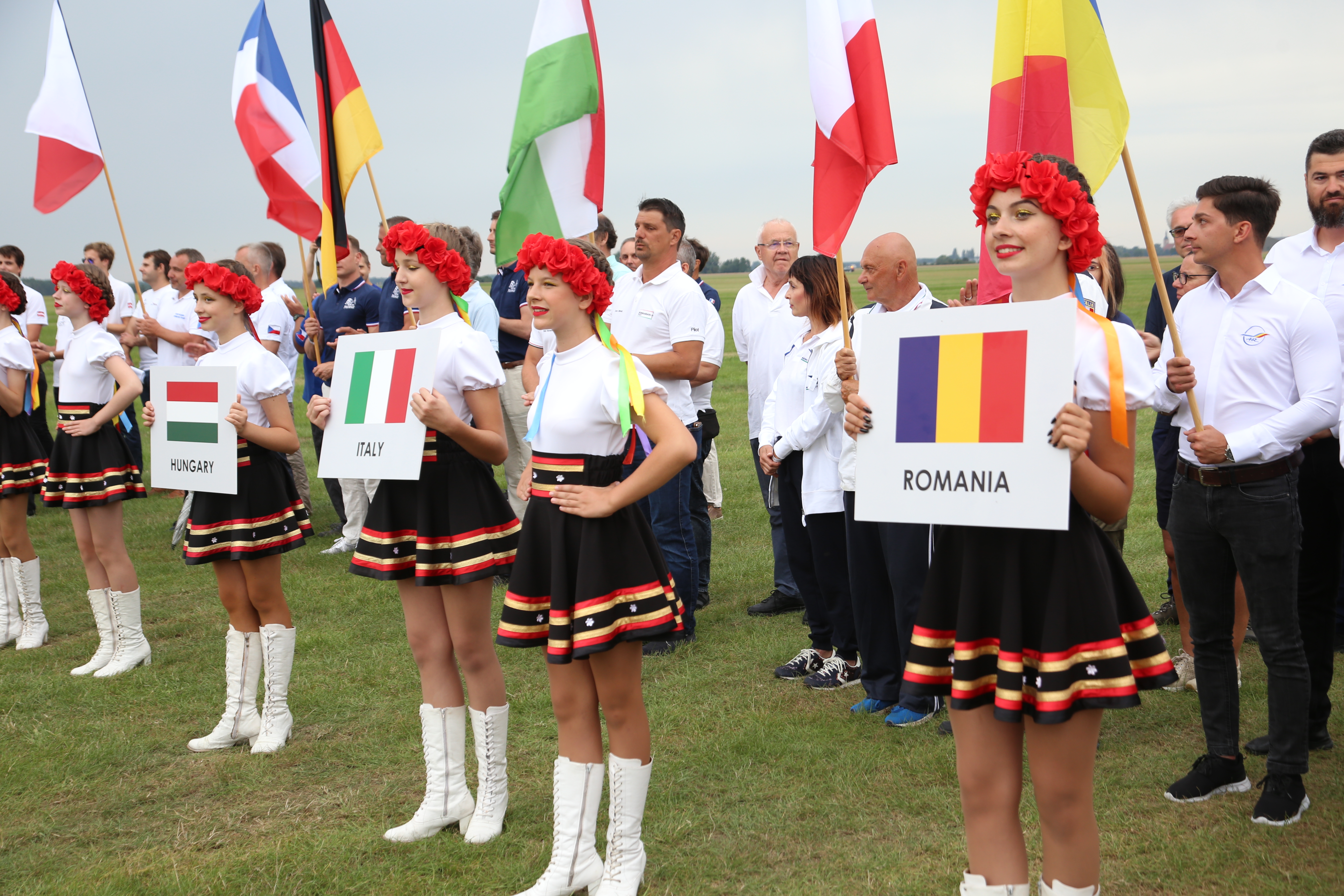 Otwarcie MŚ w akrobatyce szybowcowej