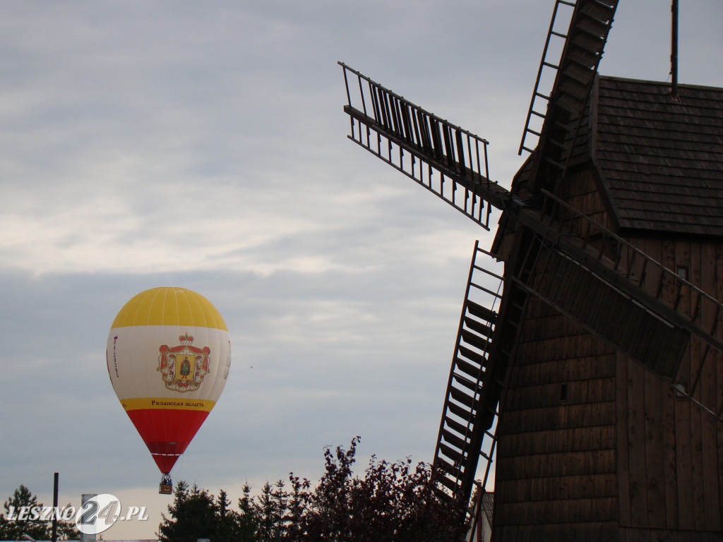 Pierwszy dzień zawodów balonowych w Lesznie