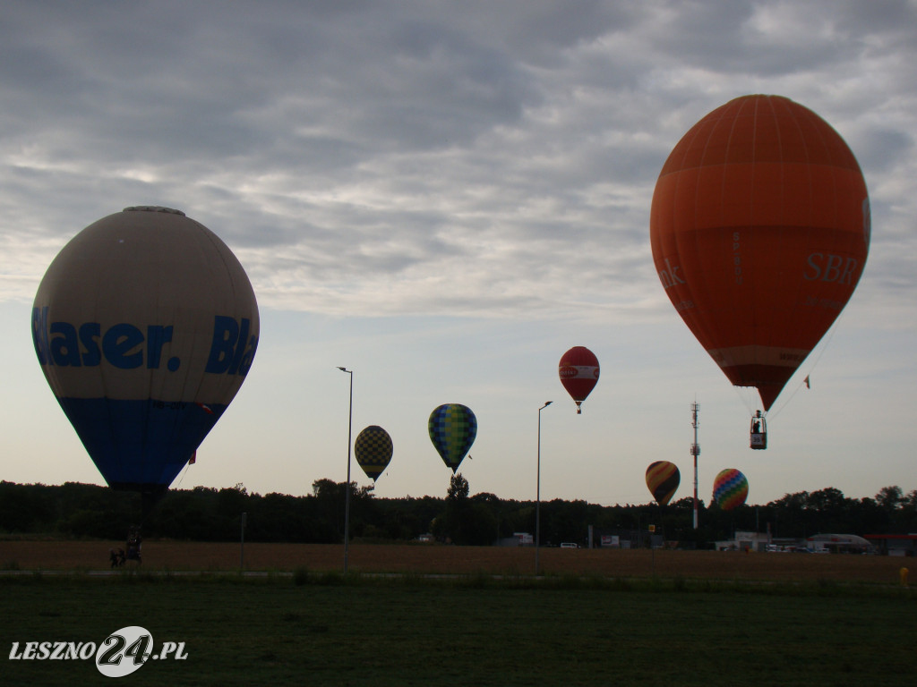 Pierwszy dzień zawodów balonowych w Lesznie