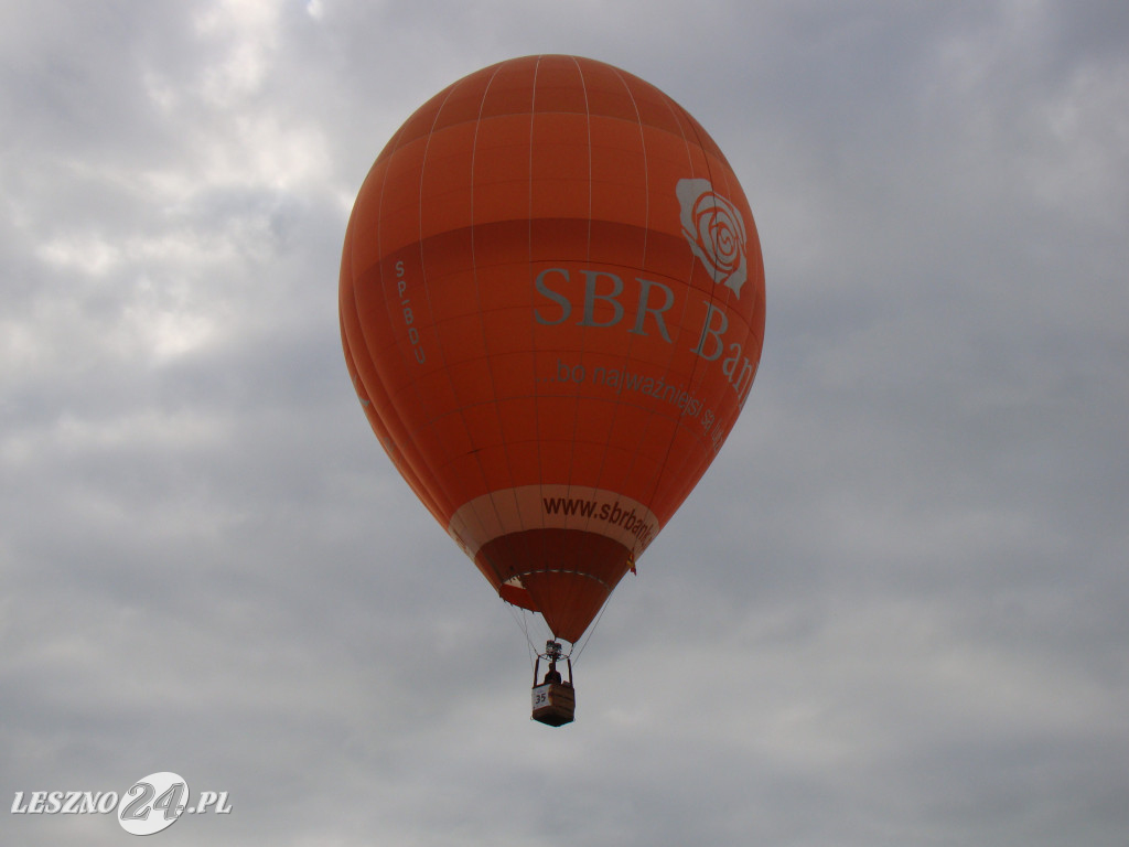 Pierwszy dzień zawodów balonowych w Lesznie