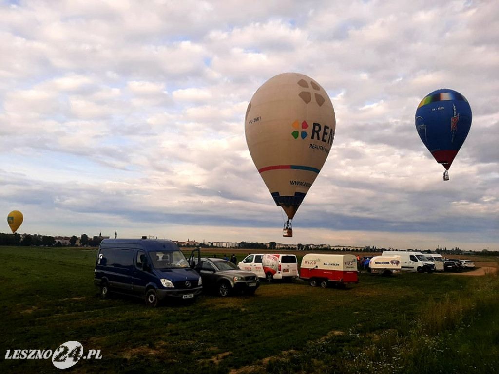 Pierwszy dzień zawodów balonowych w Lesznie