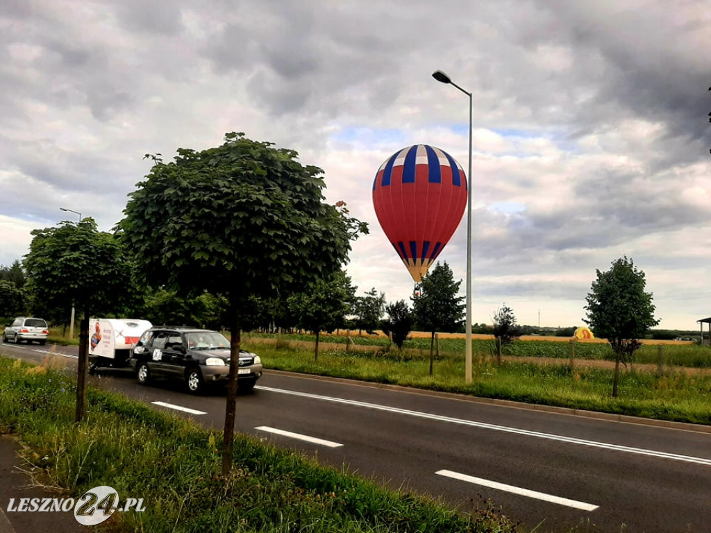 Pierwszy dzień zawodów balonowych w Lesznie