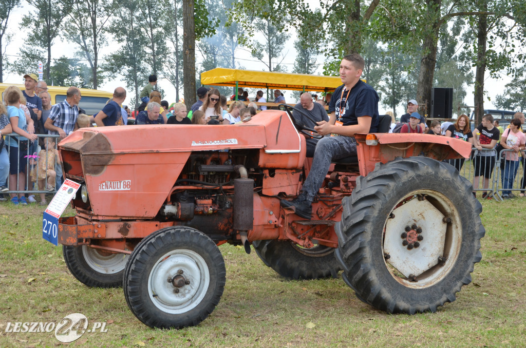 XIX Ogólnopolski Festiwal Starych Ciągników i Maszyn Rolniczych