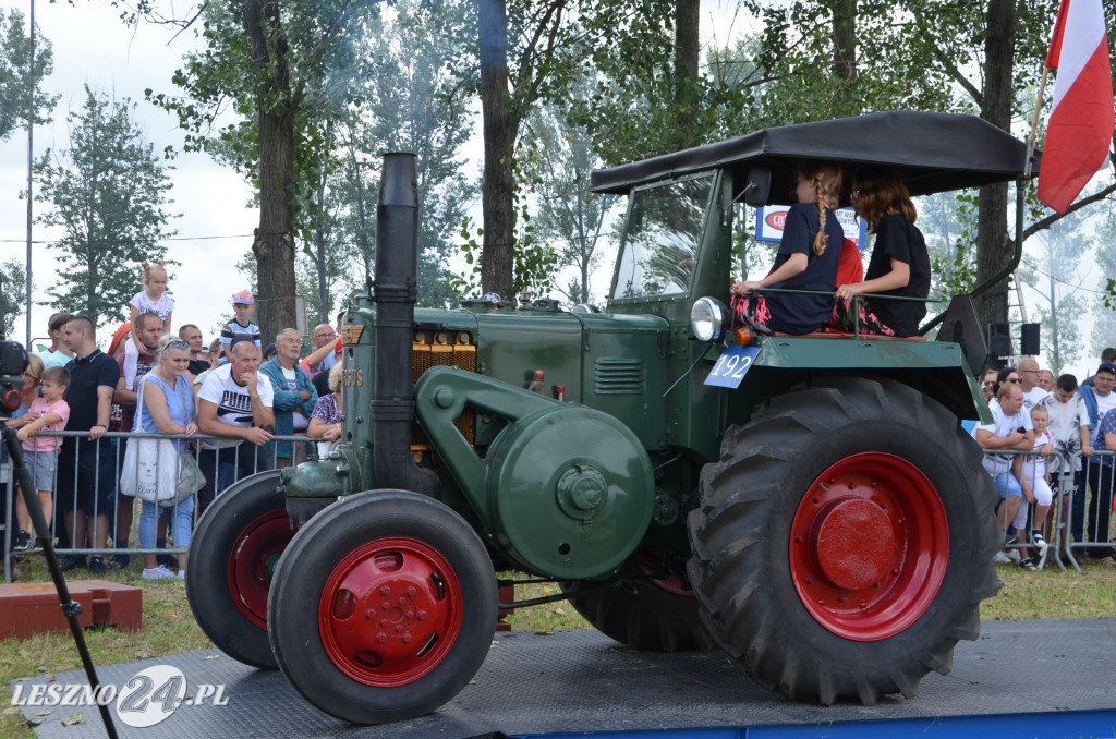 XIX Ogólnopolski Festiwal Starych Ciągników i Maszyn Rolniczych