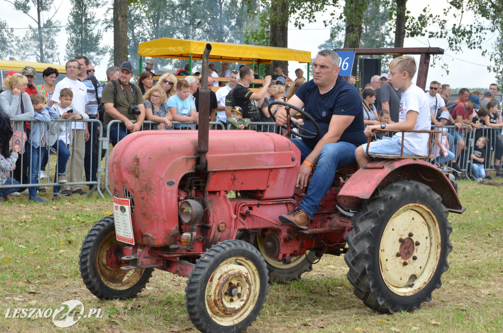 XIX Ogólnopolski Festiwal Starych Ciągników i Maszyn Rolniczych
