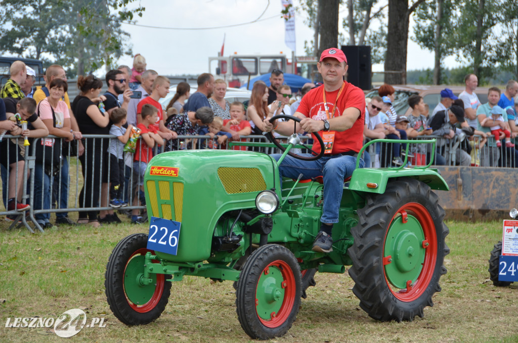 XIX Ogólnopolski Festiwal Starych Ciągników i Maszyn Rolniczych