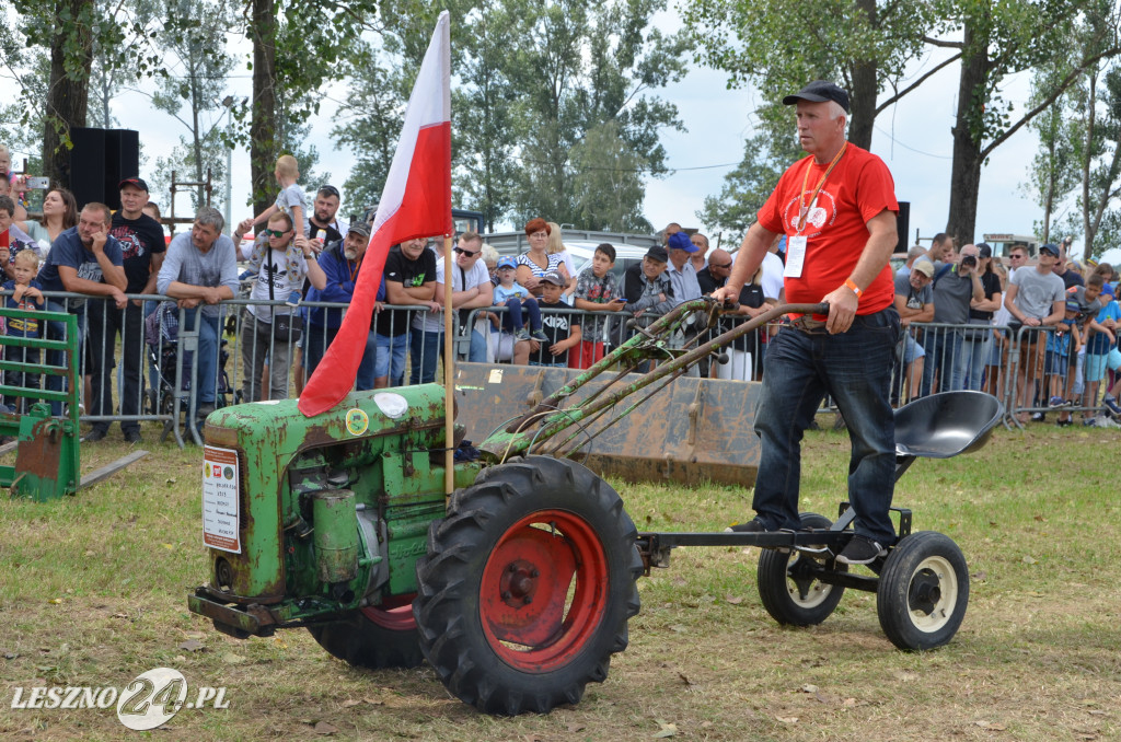 XIX Ogólnopolski Festiwal Starych Ciągników i Maszyn Rolniczych