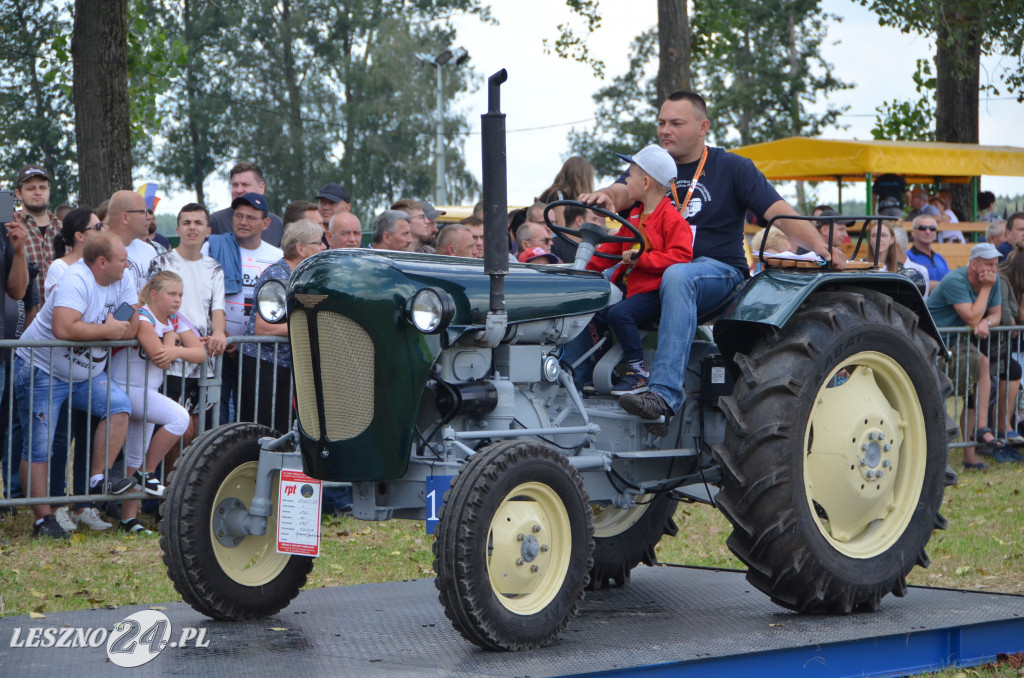 XIX Ogólnopolski Festiwal Starych Ciągników i Maszyn Rolniczych