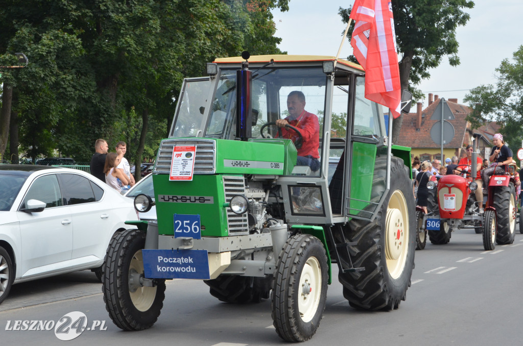 XIX Ogólnopolski Festiwal Starych Ciągników i Maszyn Rolniczych - drugi dzień