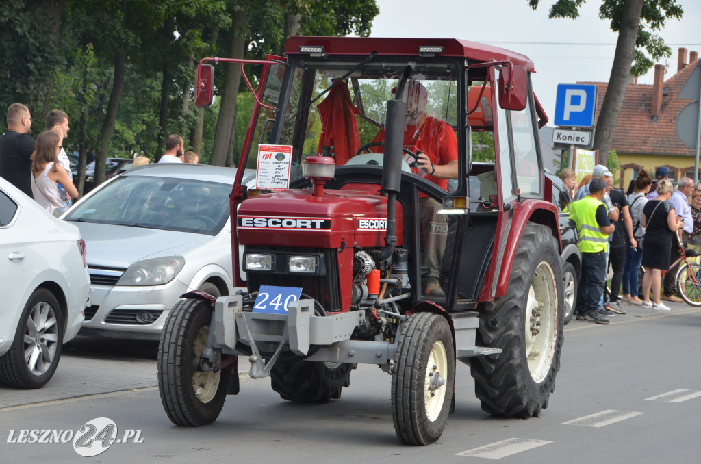 XIX Ogólnopolski Festiwal Starych Ciągników i Maszyn Rolniczych - drugi dzień