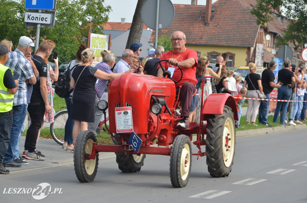 XIX Ogólnopolski Festiwal Starych Ciągników i Maszyn Rolniczych - drugi dzień