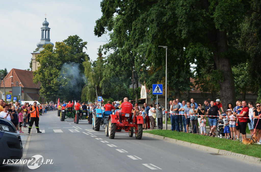 XIX Ogólnopolski Festiwal Starych Ciągników i Maszyn Rolniczych - drugi dzień