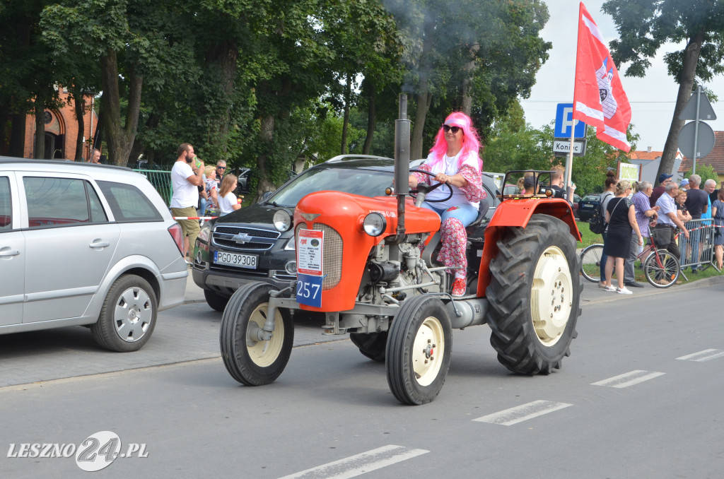 XIX Ogólnopolski Festiwal Starych Ciągników i Maszyn Rolniczych - drugi dzień